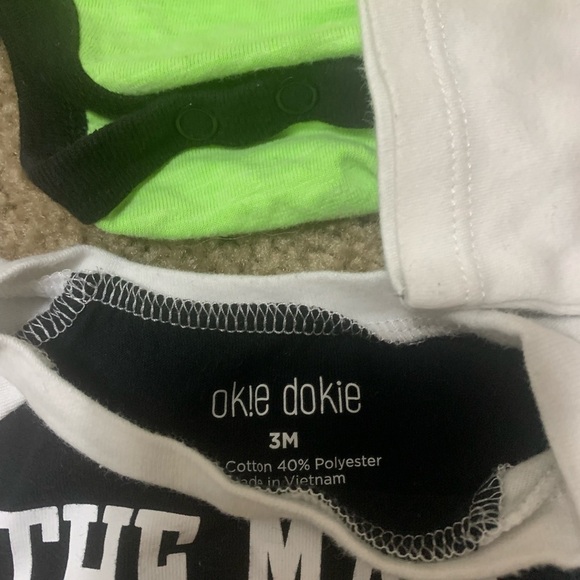 Lot of Adorable BABY ONESIES Sz 3 MO - 6 to 9 MO - Picture 7 of 12